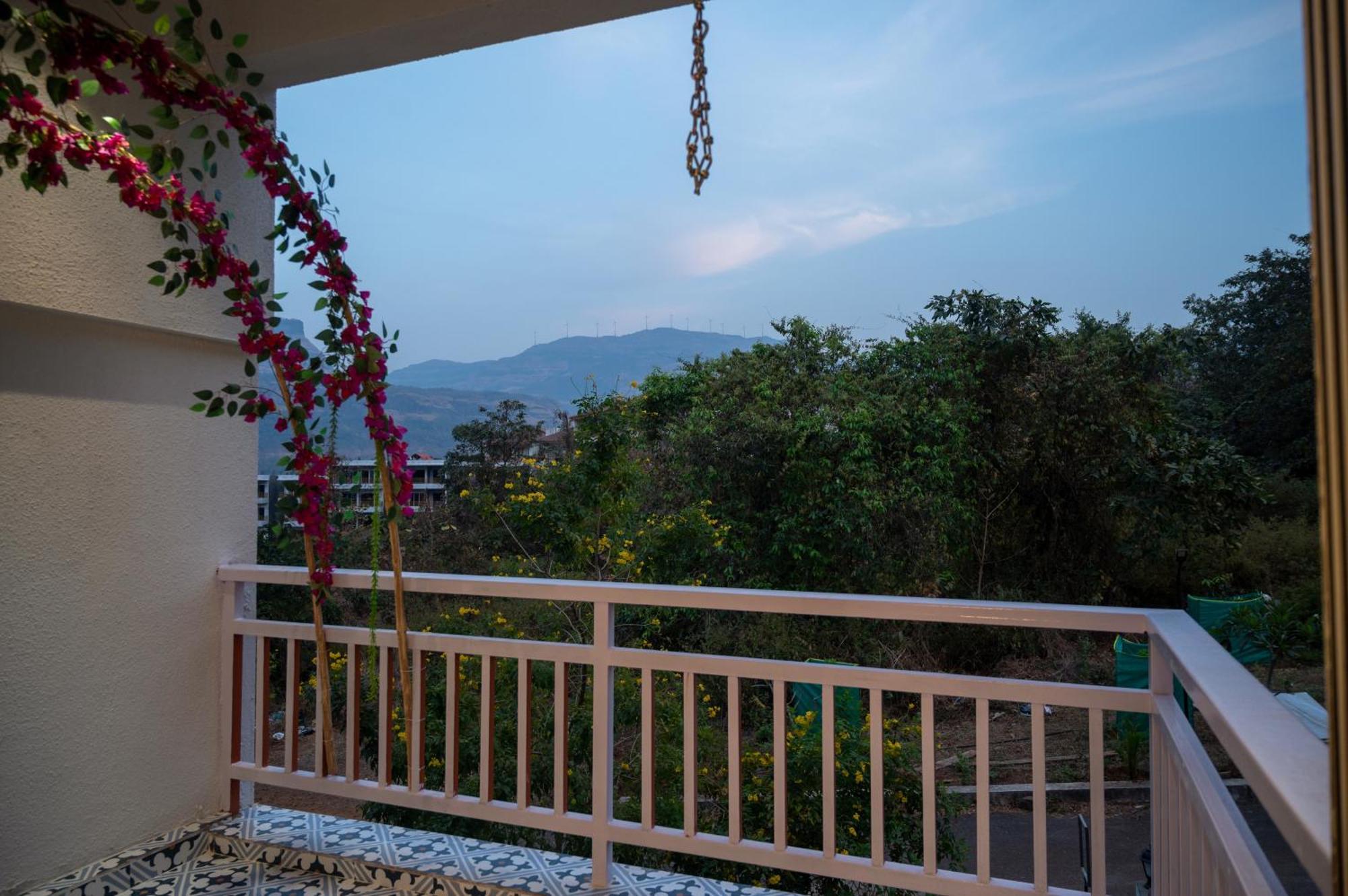 La Mira Casa Karjat Villa Eksteriør billede